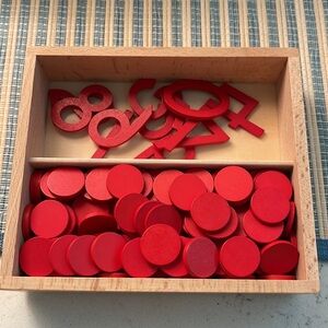 Montessori learning toy red counting dots (counters) with box